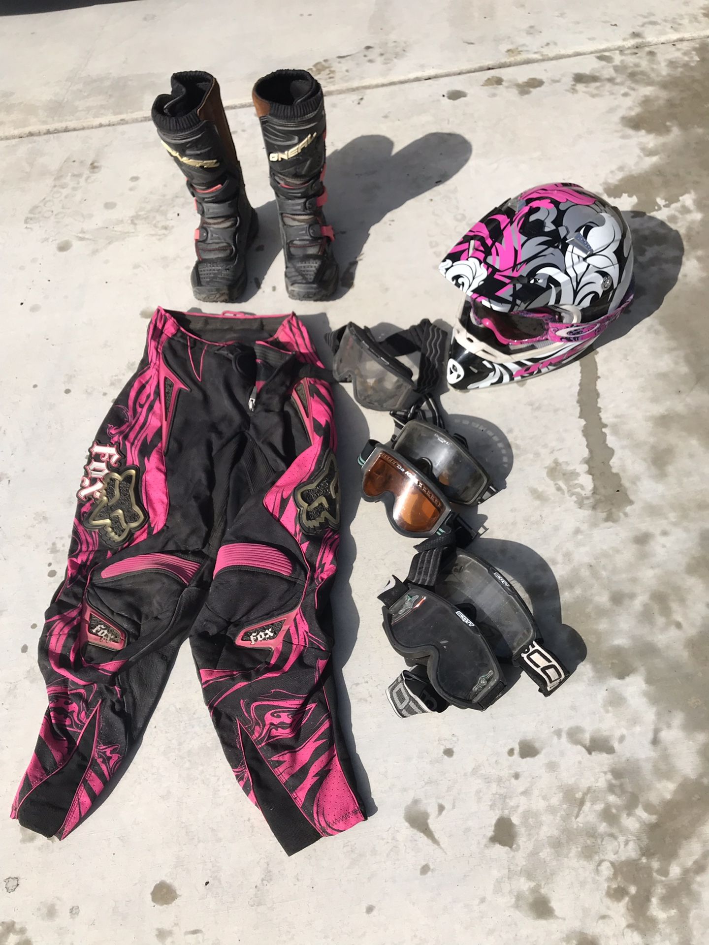 GIRLS Riding gear off road like new