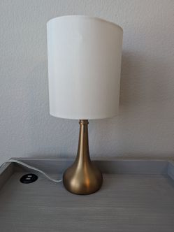 💡 Modern Brass Table Lamp Set (Set of 2) – Touch Control, LED Included
Mercer41 Eusebio 15.98" Brass Table Lamp Set