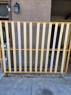 Queen size bed frame wood