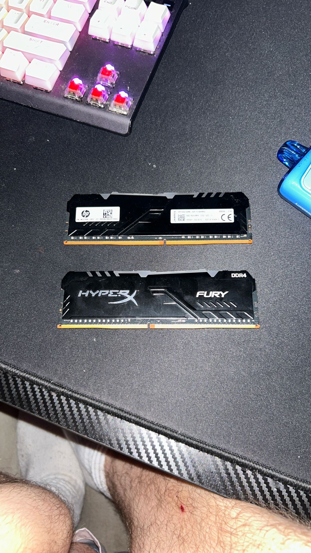 Kingston Fury HyperX HX429C17FB2/8 / Beast KF426C16BB/8 8GB 2933MHz DDR4 CL17 RAM Memory Module