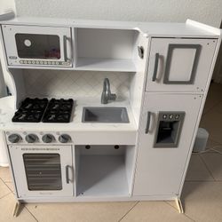 Kids Play Kitchen-Melissa And Doug 