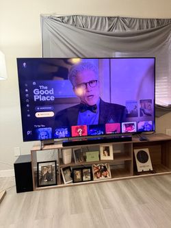 Samsung 75’ 4K UHD SMART TV!!  Samsung Crystal DU7200 UHD Smart TV