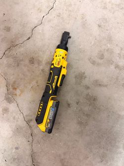 DEWALT 20V Brushless Cordless Ratchet with Battery