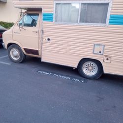 1976 Dodge Sportsman 