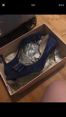 BCBG high heels blue