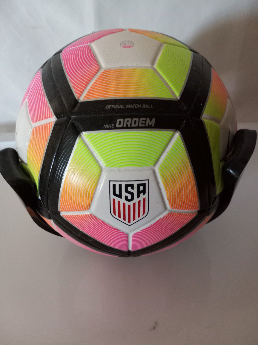 Nike Ordem 4 USA  Official Match Ball / Size 5