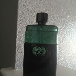 Gucci Guilty Essence
