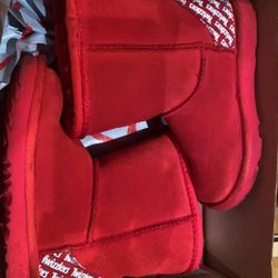 Res Twizzler Ugg’s Size 12c
