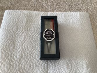 Light up Skull Bottle Stopper New