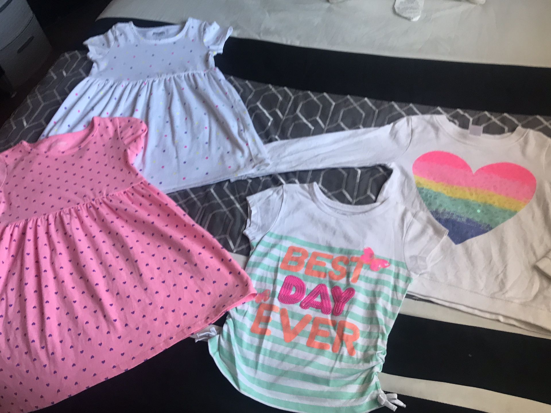 GIRLS SIZE 5T ADORABLE 4-PIECE CLOTHING SET