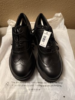 Brand New Wide Width Women Lug Sole Oxford Shoes