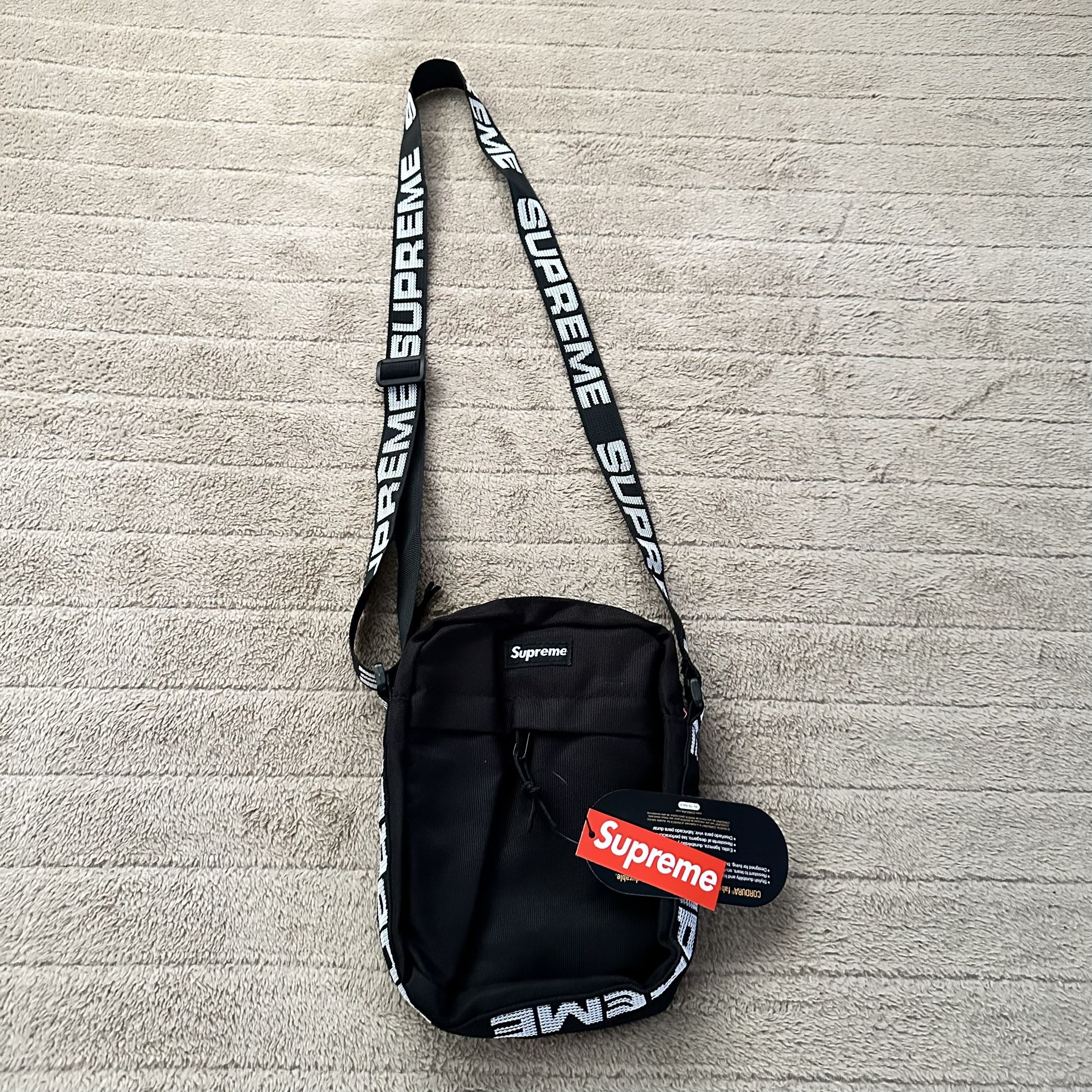 supreme ss18 nylon shoulder bag black