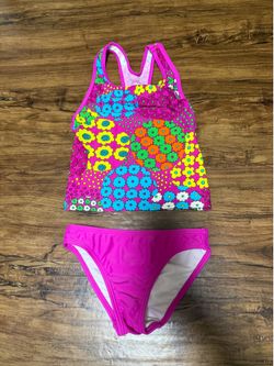 Girl swimsuit