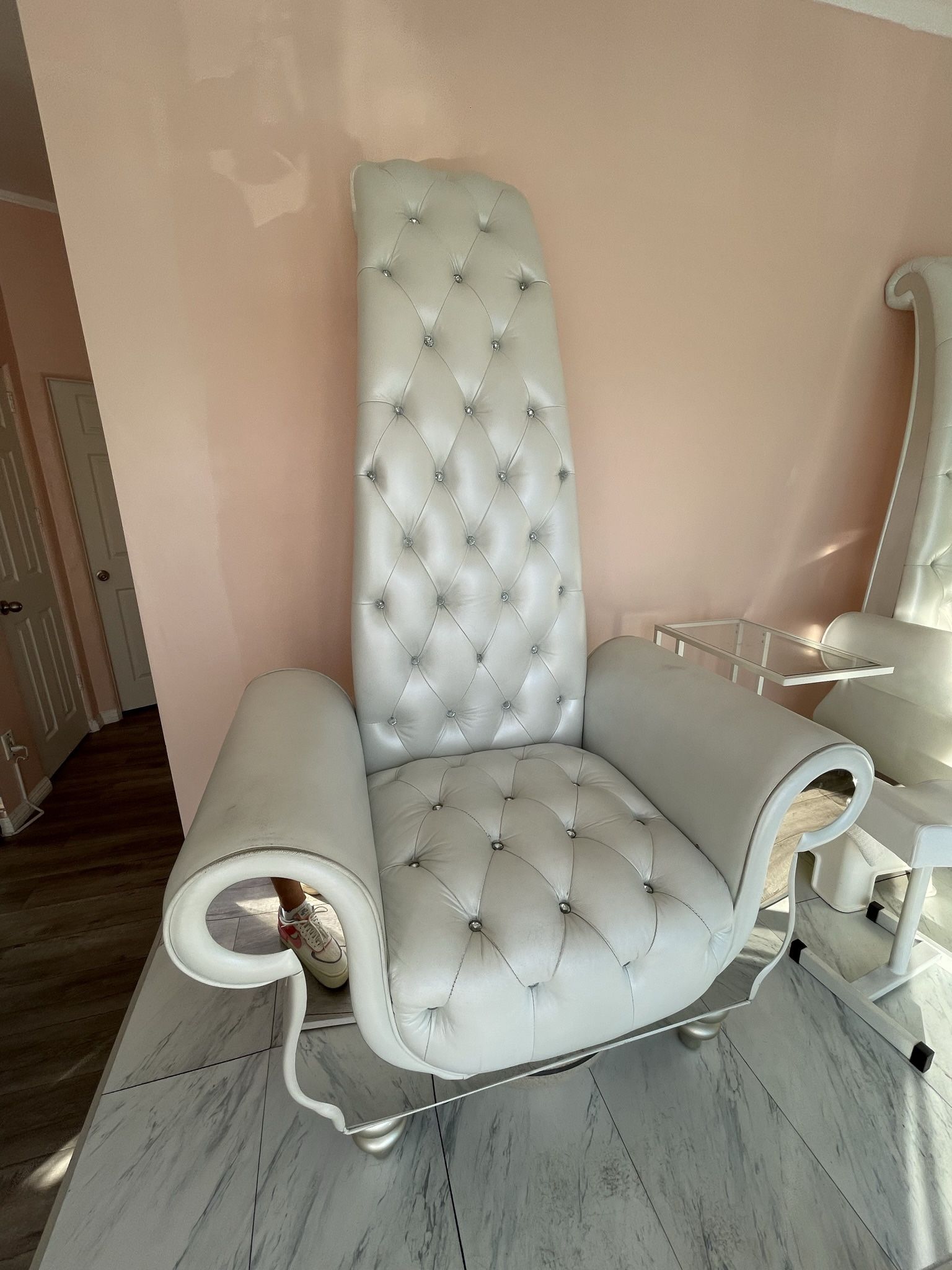 Pedicure Princess 2 Chairs Royal Quality $1000 For 2