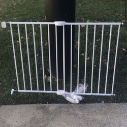 Metal gate
