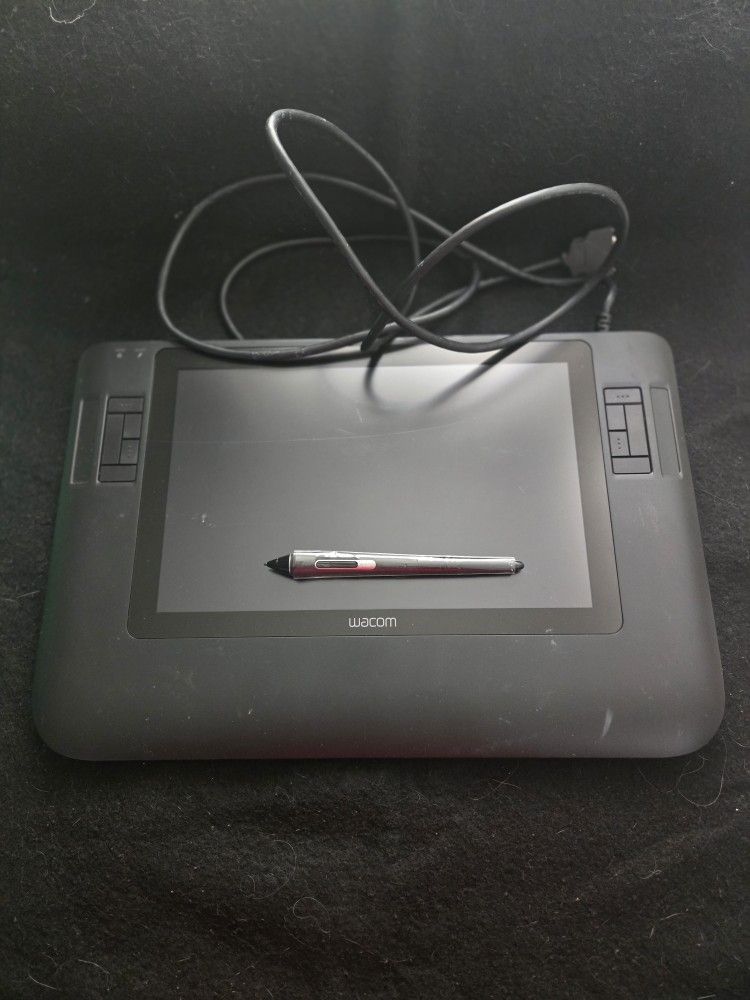 WACOM DZT-1200W/G Intuos Cintiq LCD Tab w/ Brand New Intuos Pro 2 Option Pen