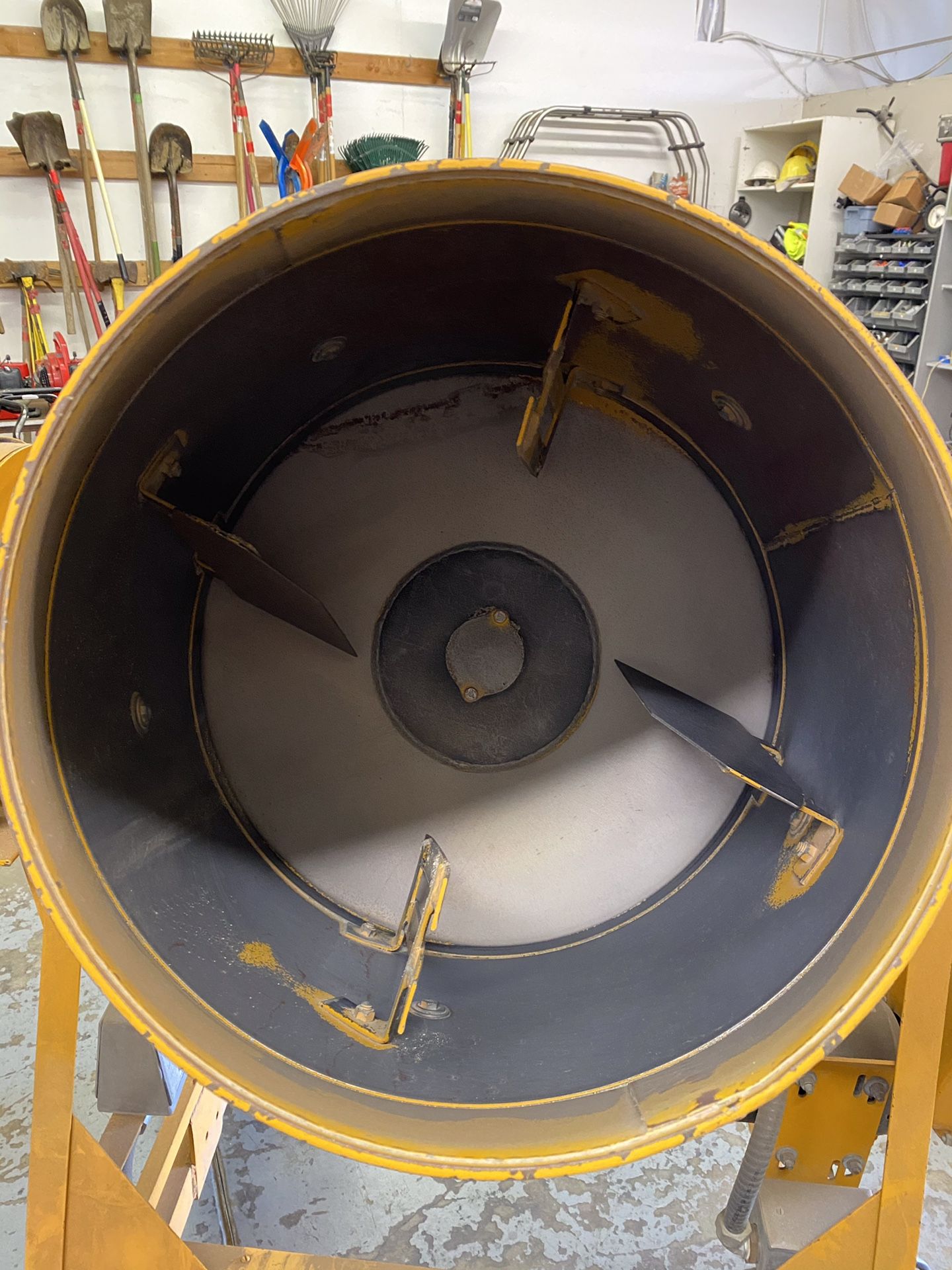 Cf Gilco Gilson 6.5 Cu Ft Mortar Mixer electric for Sale in San Diego