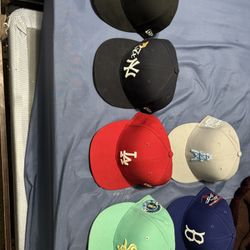 Selling All 6 Hats 2 Of Them Used But Look Good Rest Used But Look Brand New 