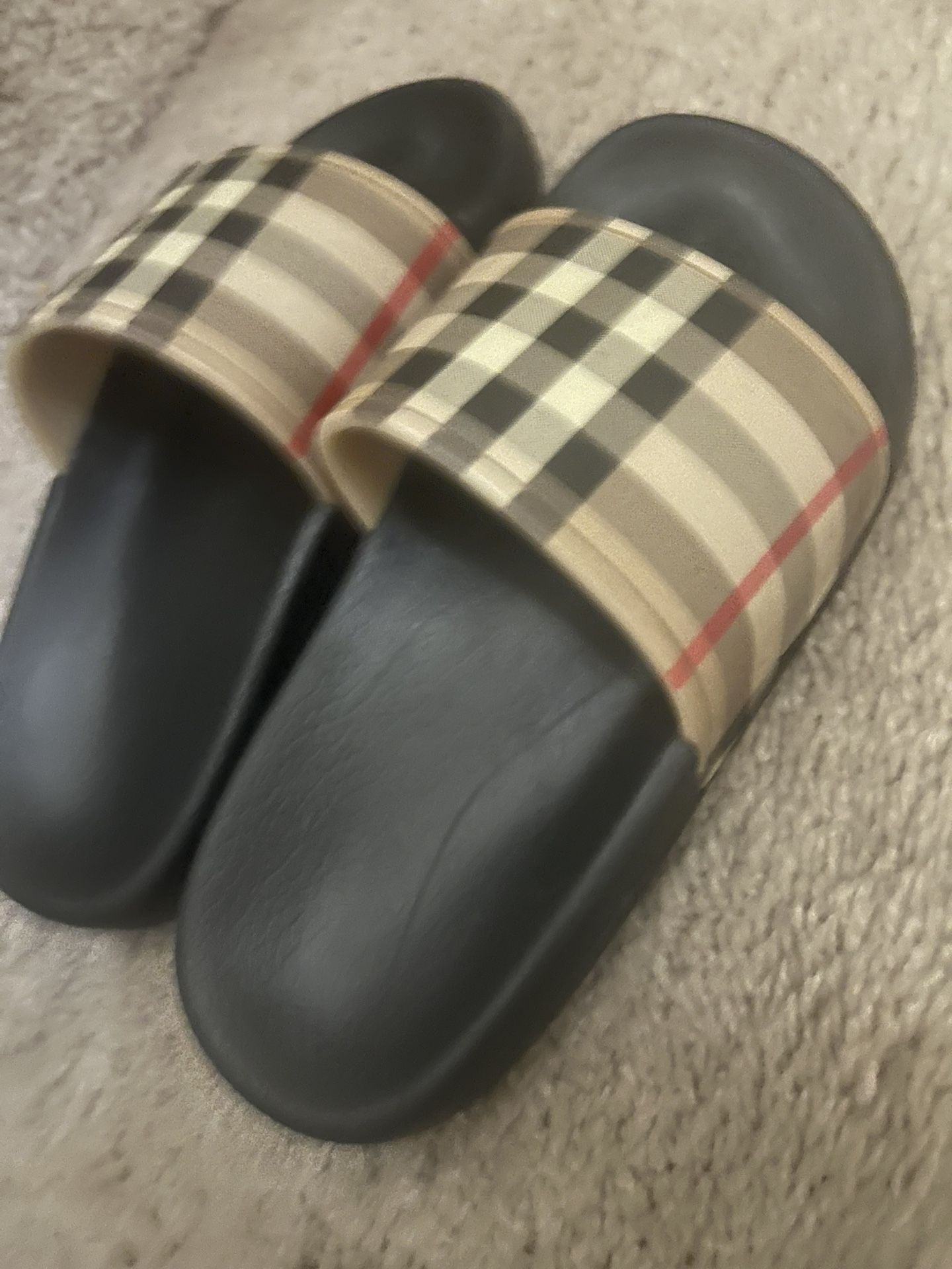 Burberry Kid Slides Brand New 27 (10c)