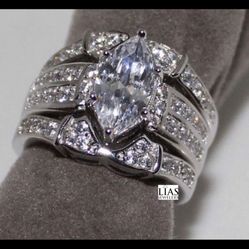 New 18k White Gold Wedding Ring Set 