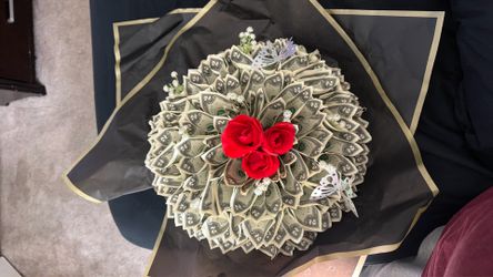 2 dollars bills bouquet