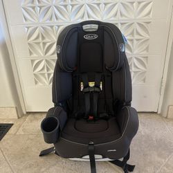 Graco Grow4me 4-1 Carseat 