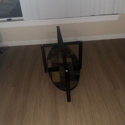 COFFEE TABLE WITH NO GLASS 