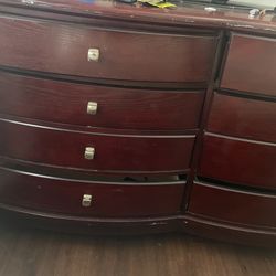 Room Dresser..