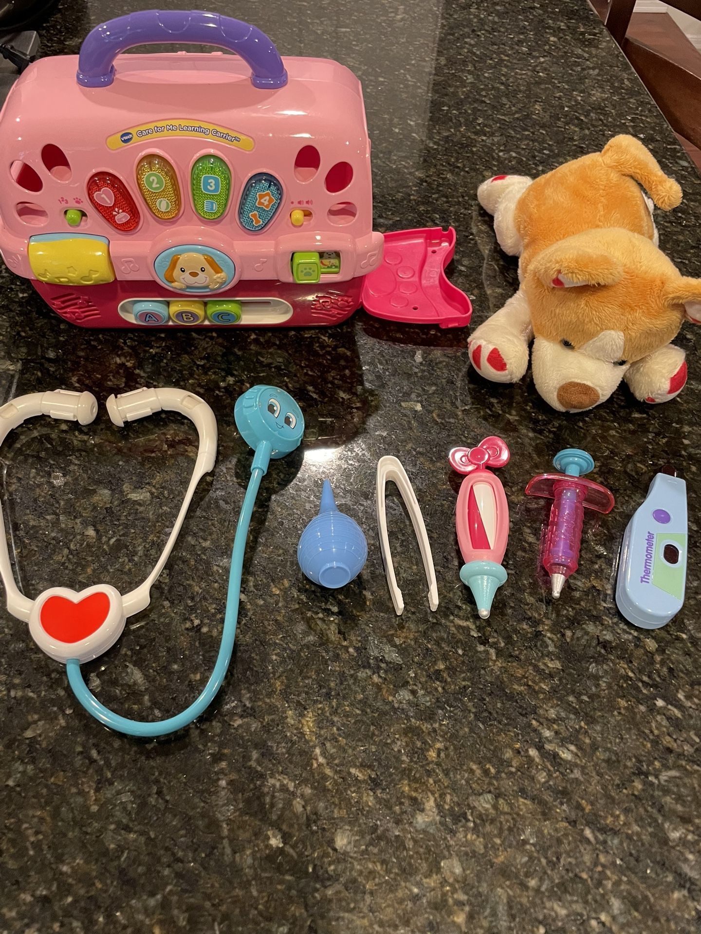 VTech Care For Me Learning Pet Carrier with Dog and Accessories