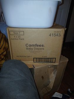 Baby Diaper Size 7 For Sale $5 A Pack