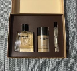 Burberry Hero EDT 3 Pc Gift Set