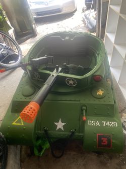 Power Wheels Tank With Shooting Missiles And Electric Guns 