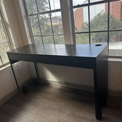 IKEA MICKE DESK 