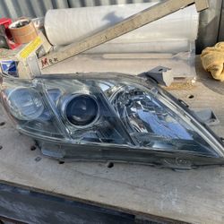 2007-2009 Toyota Camry Right Headlight 