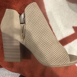 Stylish Open Toe Boats