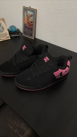 Men’s Pink Court Graffik Size 10