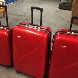 set Of Three Luggage 2 Of Them 32” and 1 Is27”