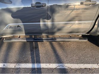 2024 + Tacoma d cab side step whole set $450 OBO