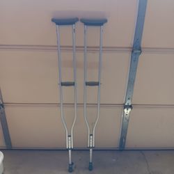 Medline Adult Crutches