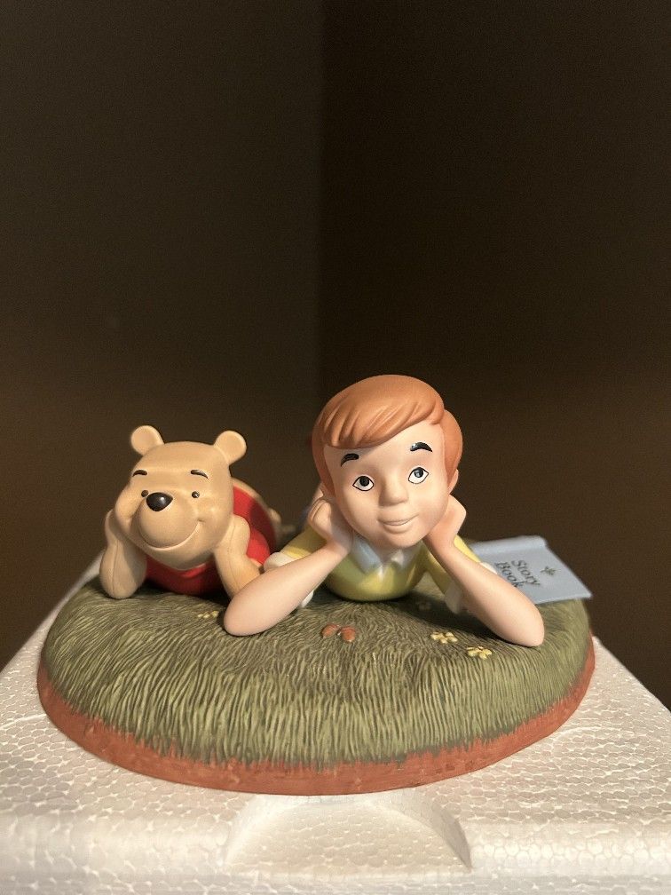 Winnie the Pooh (1999) Disney Figurine Collectable