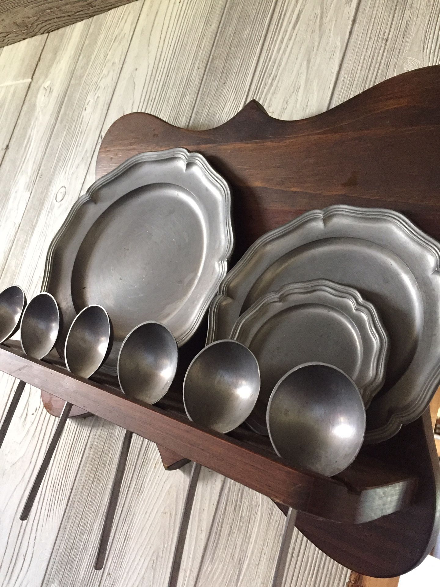 Great piece to display in your home... heavy, too. Pewter dish and spoon display rack (medieval)