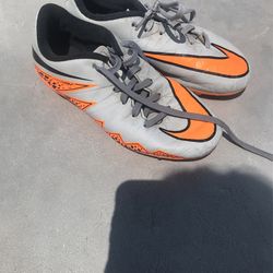 Hyervenoms Youth Size 2 