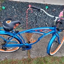 26" Margaritaville 7Speed Cruiser Men's Bike, Blue have whitewall tires