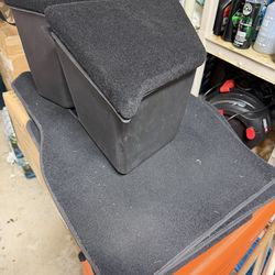 2021 Tesla Model Y Carpet Floor Mats And Trunk Storage Bins With Carpeted Lids.