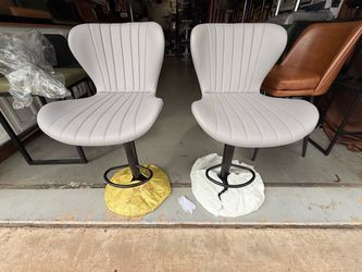 Clearance! Brand new set of two adjustable height Bar stools only $120 for the pair
