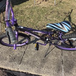GIRLS BMX BIKE