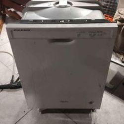 Whirlpool Dishwasher