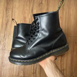 1460 Leather lace Up Boots Dr Martens Size 11 Men 