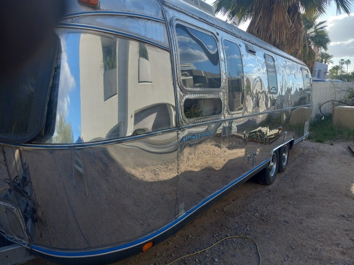 Airstream Polishing