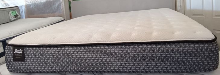 Queen Size Mattress (Colchón Queen Size)